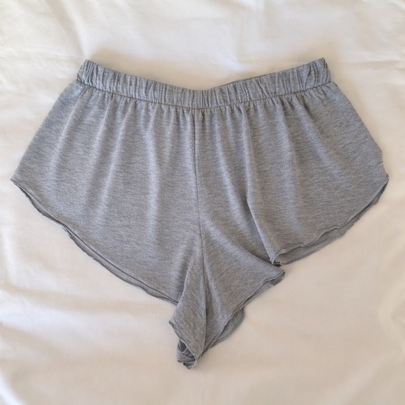 Free People The Essential Heather Grey Ruffled Lounge Shorts. Size Medium - Picture 5 of 7